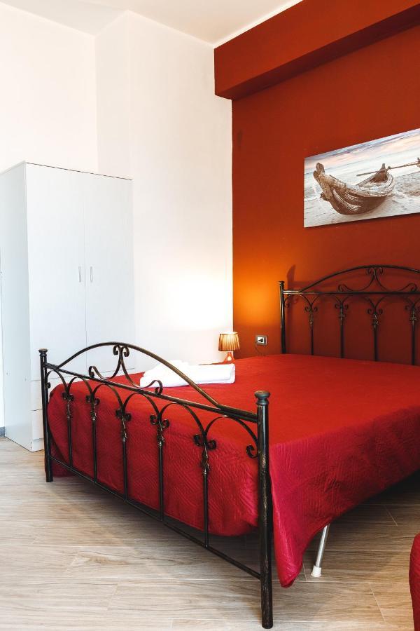B&B Raggio Di Sole بورتو إمبيدوكْلي المظهر الخارجي الصورة