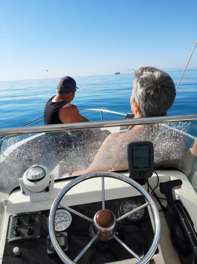 B&B Raggio Di Sole بورتو إمبيدوكْلي المظهر الخارجي الصورة