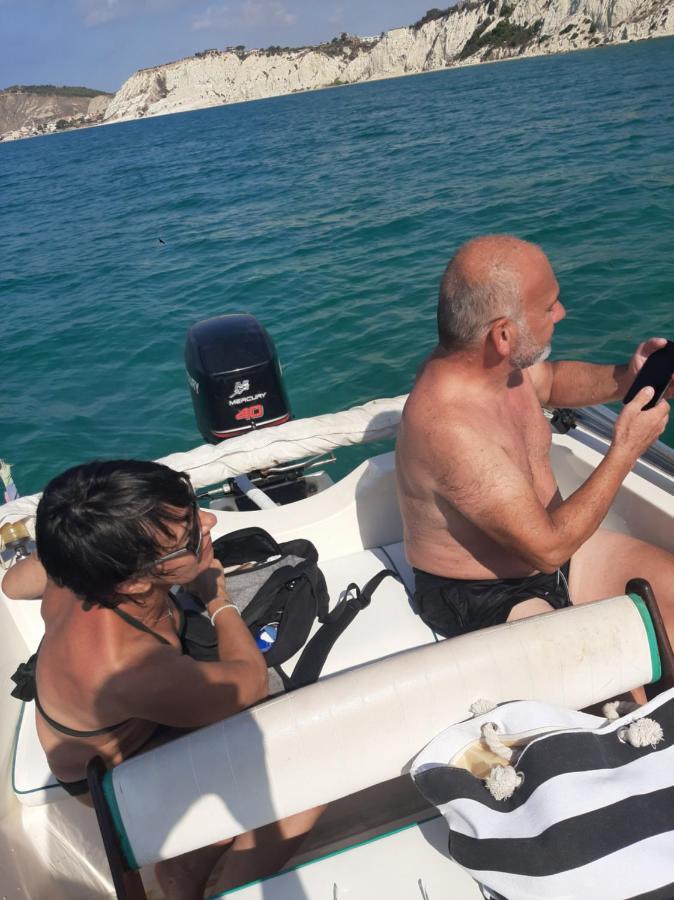 B&B Raggio Di Sole بورتو إمبيدوكْلي المظهر الخارجي الصورة